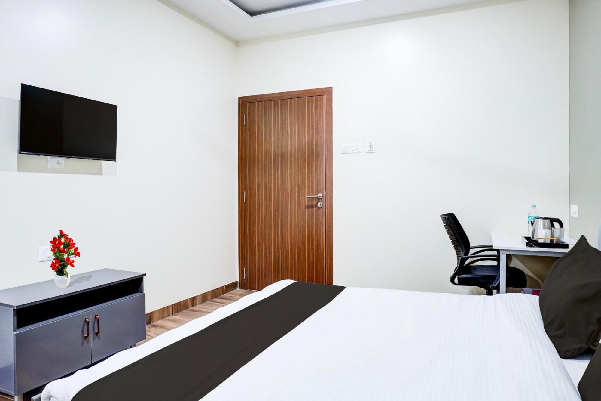 Super Collection O Pashan-Sus Road Baner Formerly Grey Stone Pune Exterior foto